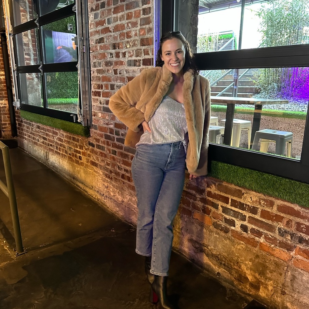 Meet your Posher, Ashley